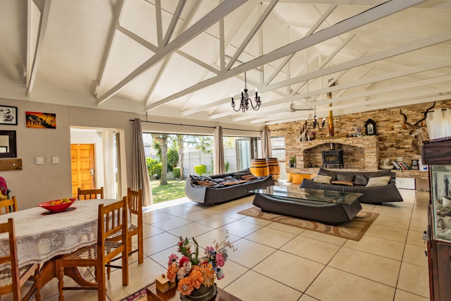 4 Bedroom Property for Sale in Rouxville Western Cape